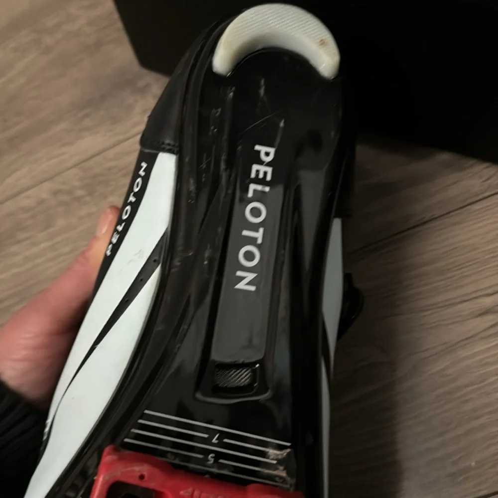 Peloton Cycling Shoes Size 45 - Picture 4 of 6